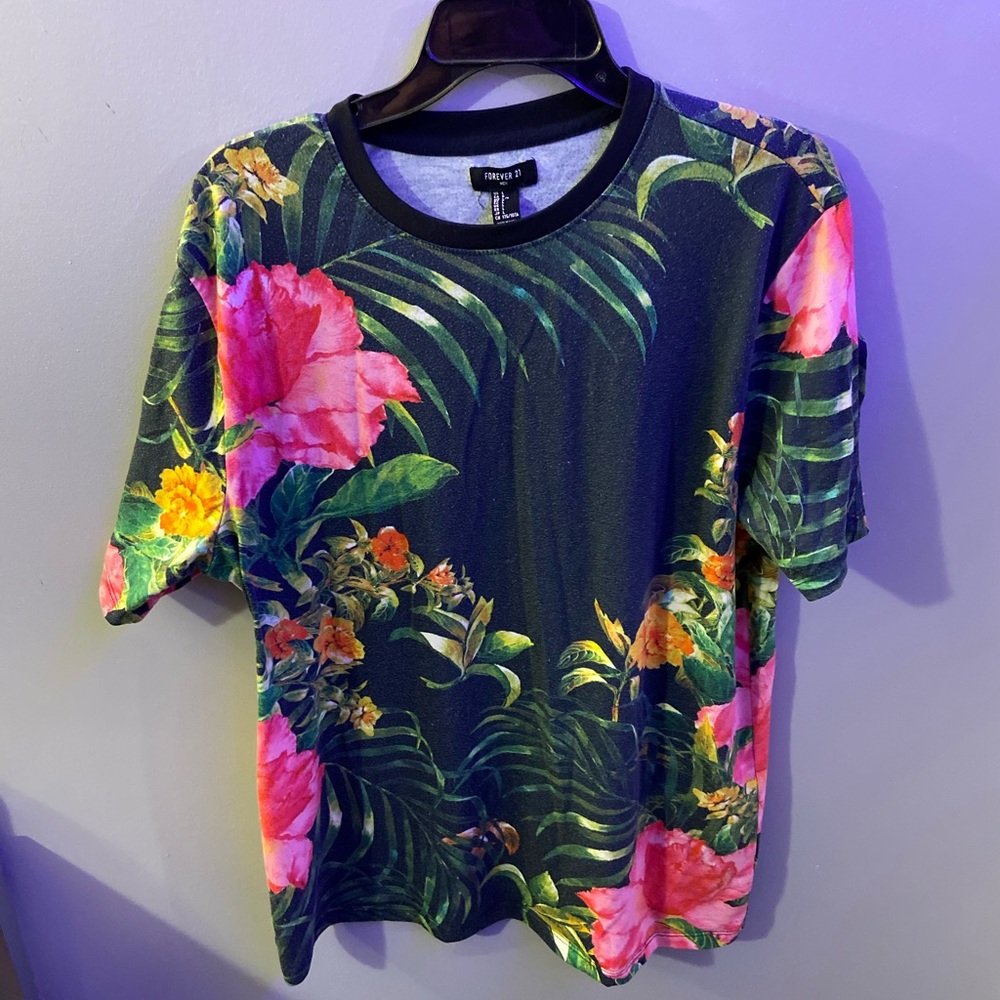 Forever 21 tee